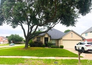 Building Photo - 11523 Glen Lake Dr