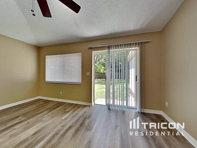 Building Photo - 13207 Prestwick Creek Drive Riverview FL