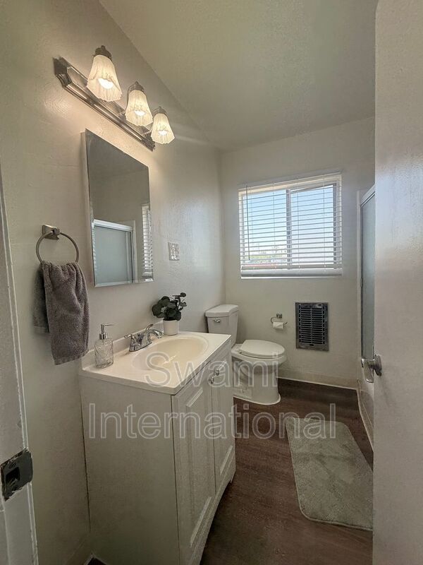 Building Photo - 2300 W El Segundo Blvd