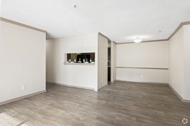 El Willow, 2 habitaciones, 1 baño - 1100 pies cuadrados - Sala de estar - Forest Glen