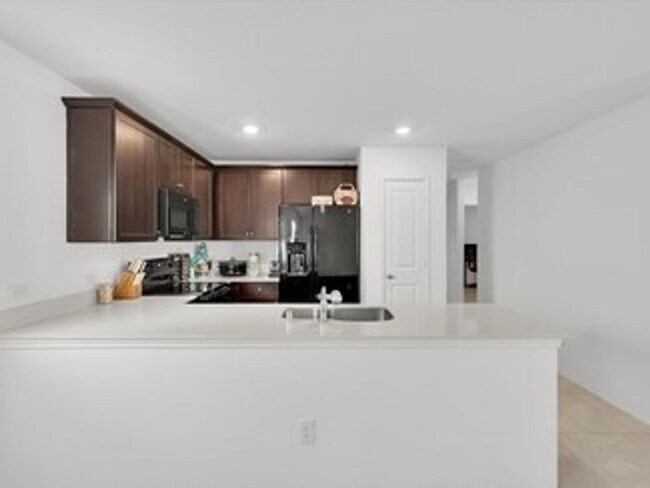 Foto del edificio - 208 Rubylace Dr