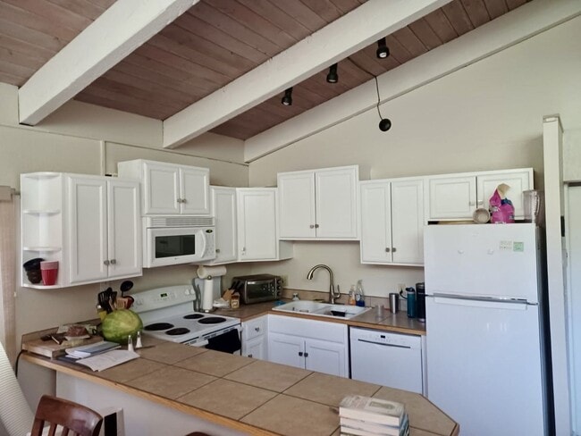 Building Photo - 4660 Vail Racquet Club Dr