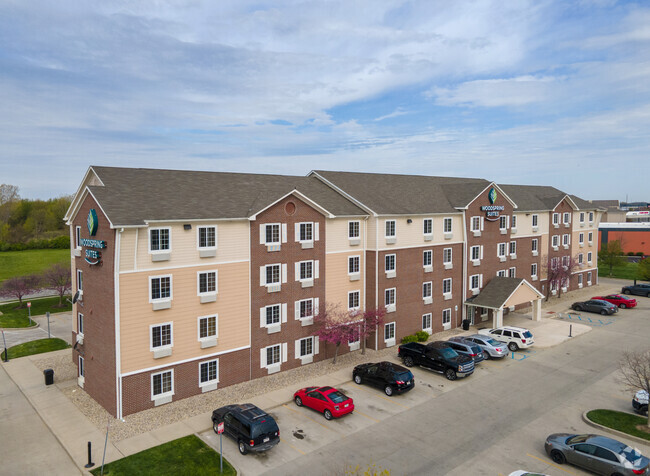 Building Photo - Extended Stay America Select Indianapolis