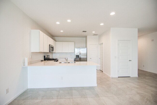 Foto del edificio - Bella Vista Farms 3 bedrooms!!