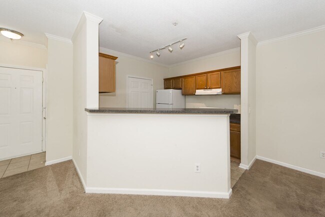 Foto del edificio - 2 Bedroom 1 Bath Condo in Concord West of the Ashely - West Ashley
