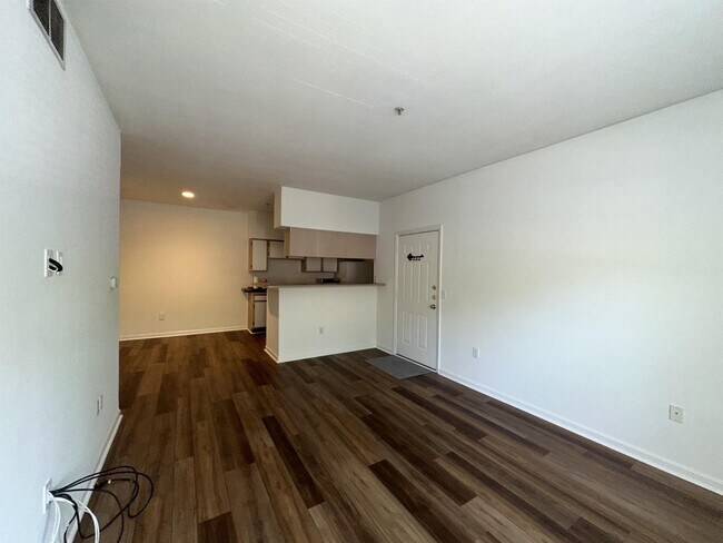 Foto del edificio - 12 Union Cemetery Rd