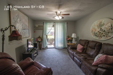 Foto del edificio - 145 Highland St C3