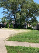 Building Photo - 108 N Claypool Rd