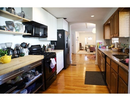 Primary Photo - 20 Minot Pl