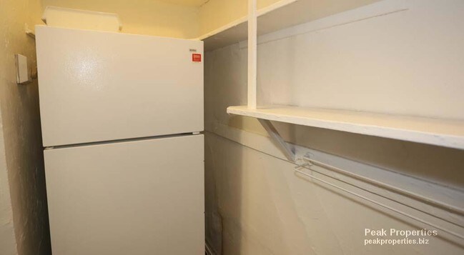 Foto del edificio - 3166 N Hudson Ave