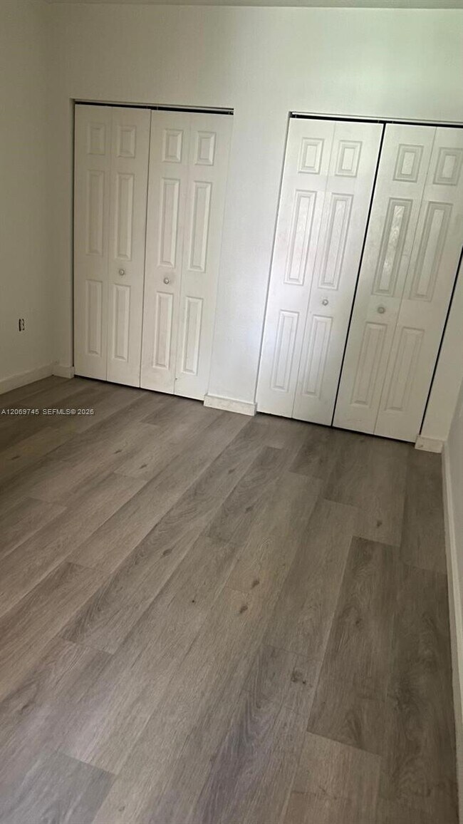 Foto del edificio - 2703 Belmont Ln