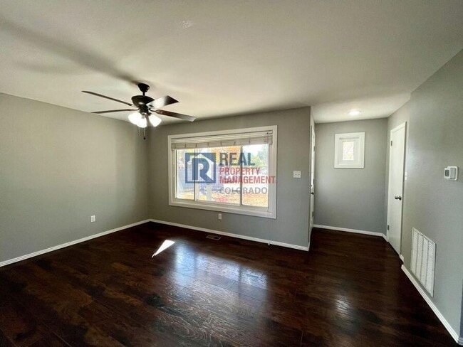 Building Photo - 416 Pecos Dr