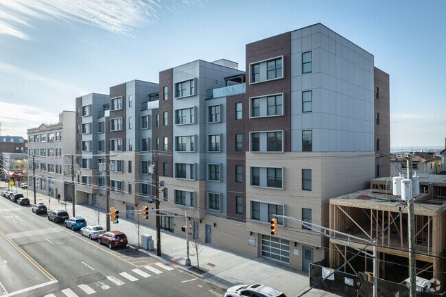 Foto del edificio - Hudson Heights