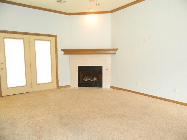 Building Photo - Fabulous 3 bed with office and safe room.