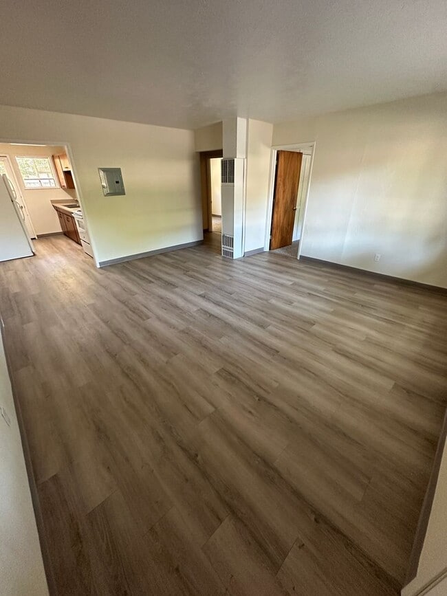 Foto del edificio - (474) 15th Street Apartments - 2 Bedroom /...