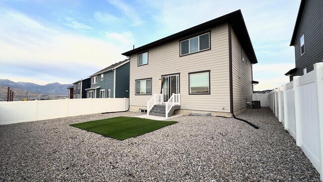 Foto del edificio - 414 W Snowberry Dr