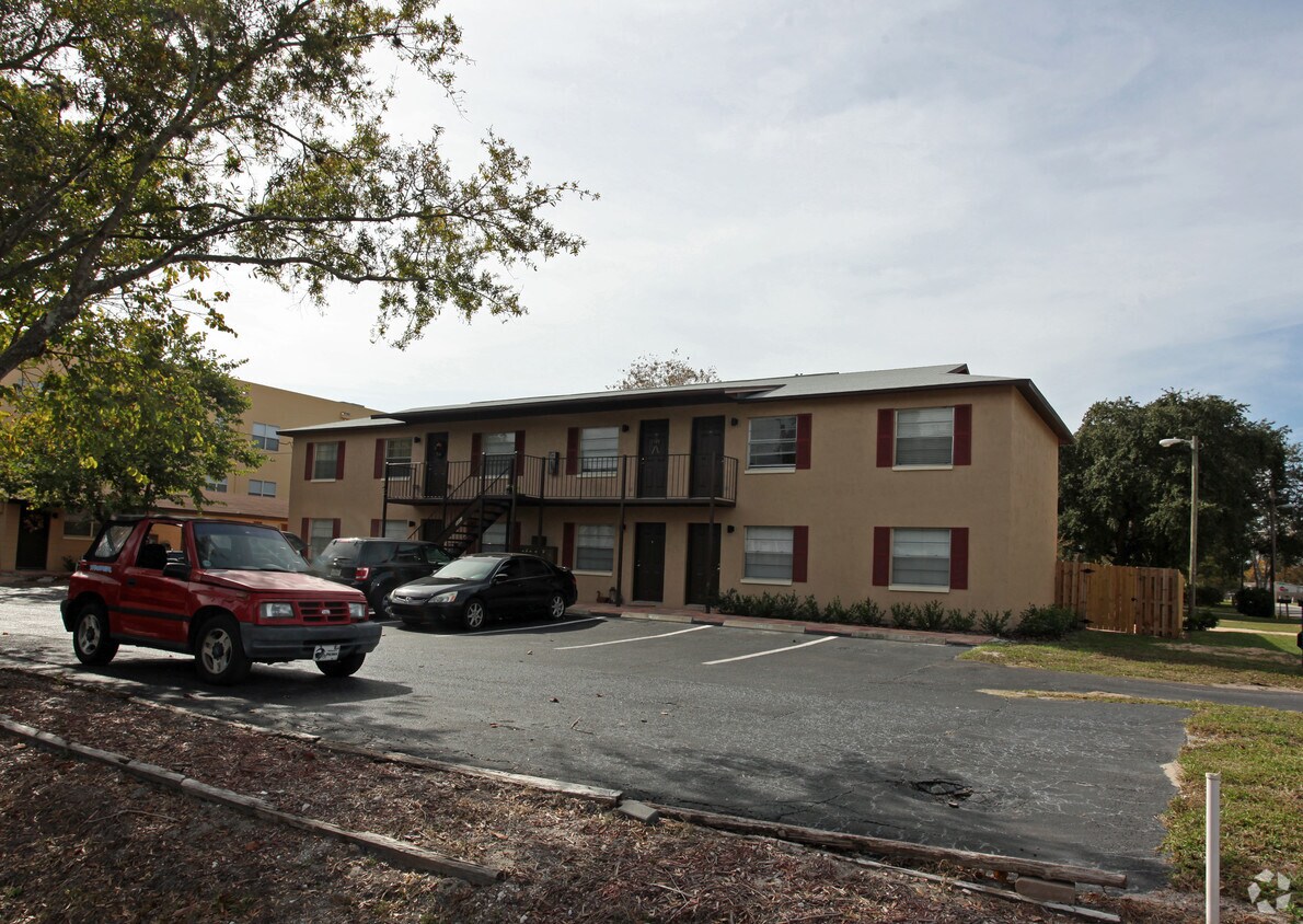Building Photo - 5401 Macdill Ave