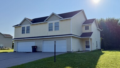 Building Photo - 2456-2456 Millview