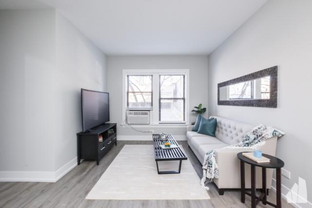 1 bedroom in Chicago IL 60657 - 1 bedroom in Chicago IL 60657
