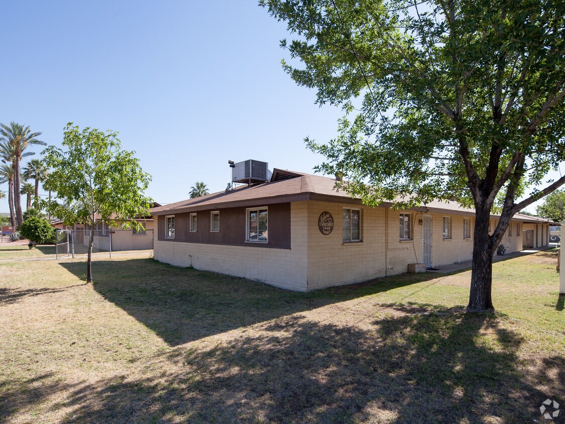Foto del edificio - 746 W Turney Ave