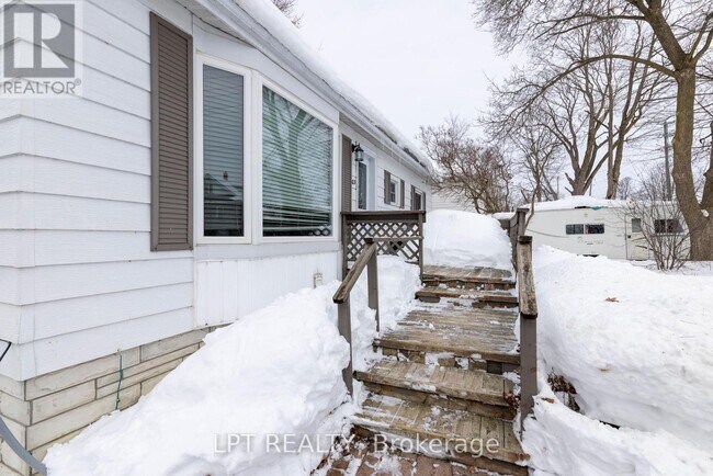 Photo du bâtiment - 303 East St