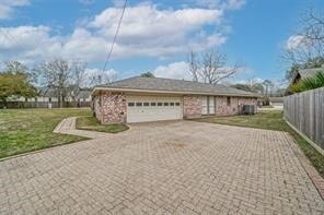 Building Photo - 1111 Pecan Cir