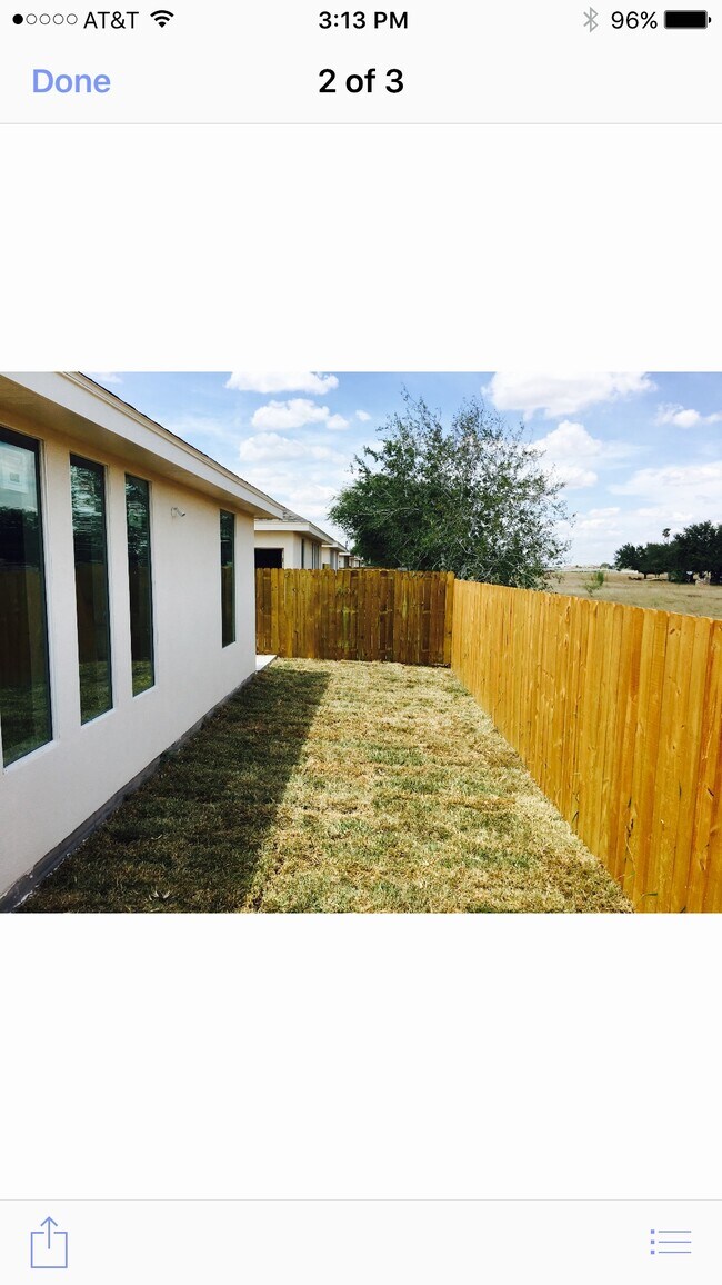 Foto del edificio - 1604 Deer Hills Apt 3