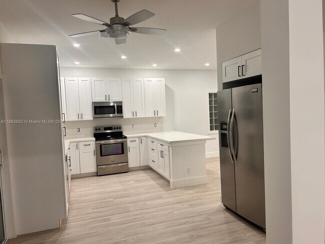 Foto del edificio - 11360 SW 20th St