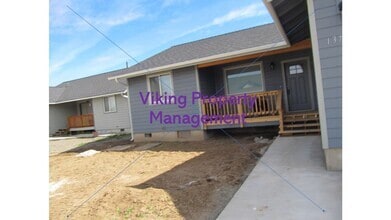 Building Photo - 1370 NW Breann Loop