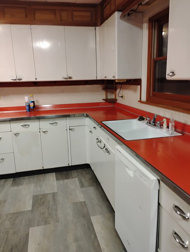 Foto del edificio - 321 E Wylie St