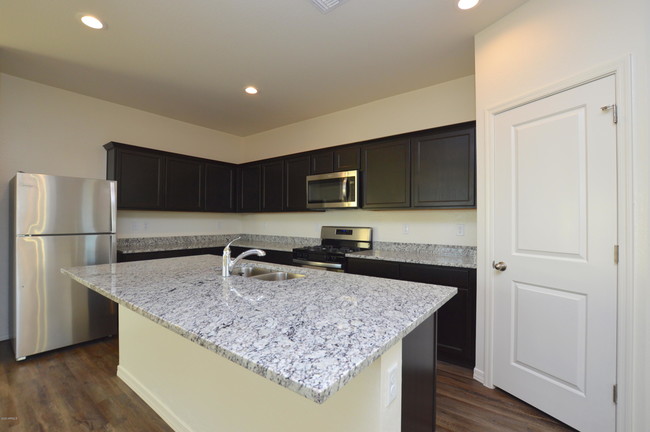 Building Photo - 473 Mammoth Cave Dr