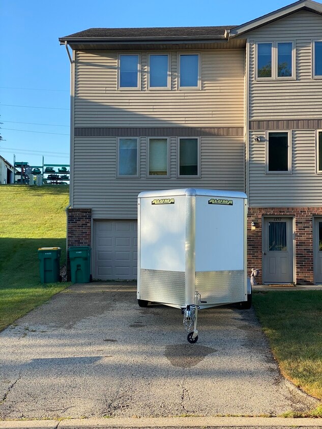 1357 Field Ct, Mount Horeb, WI 53572 Townhome Rentals in Mount Horeb