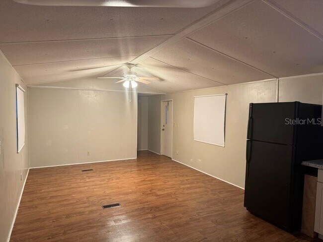 Foto del edificio - 7920 Sunrunner Dr