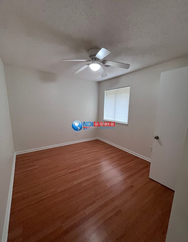 Building Photo - Nice split-level house in Norcross