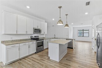 Building Photo - 1817 Lema Ct