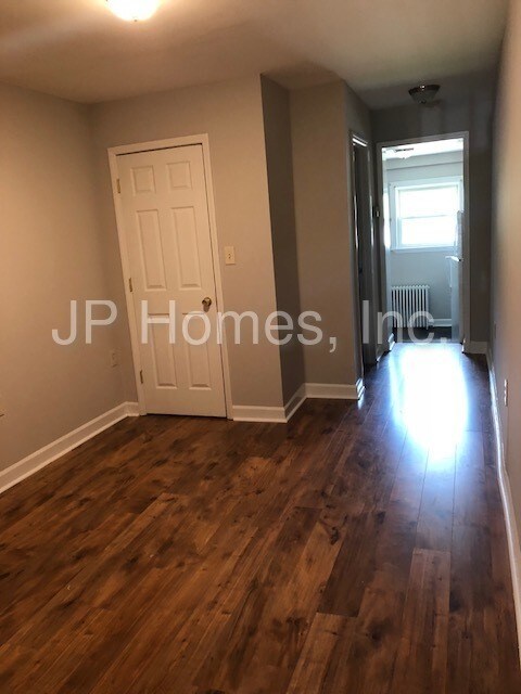 Foto del edificio - 610 N Cannon Ave