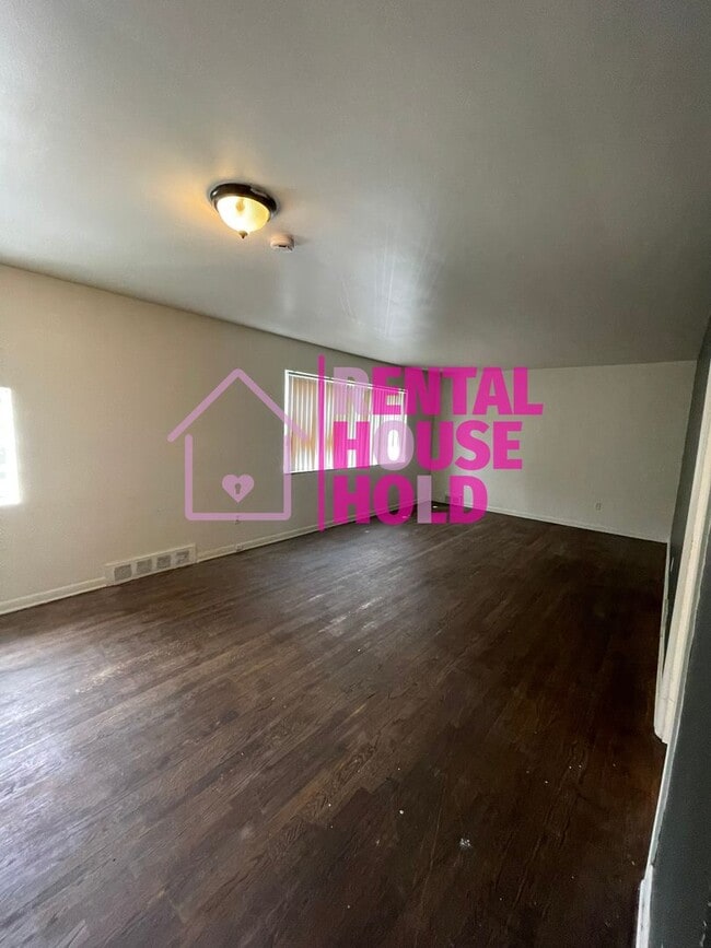 Foto del edificio - 15368 Hubbell Ave
