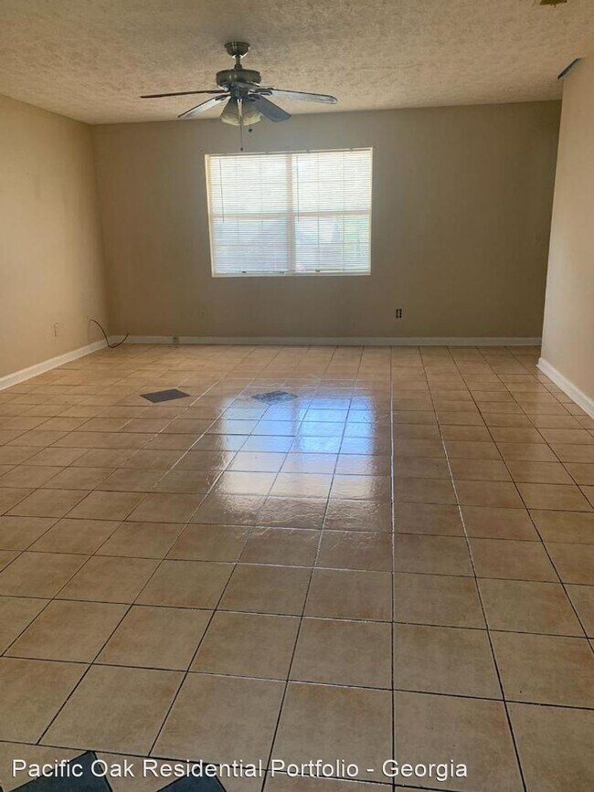 Foto del edificio - 4 br, 2 bath House - 615 Cowan Rd