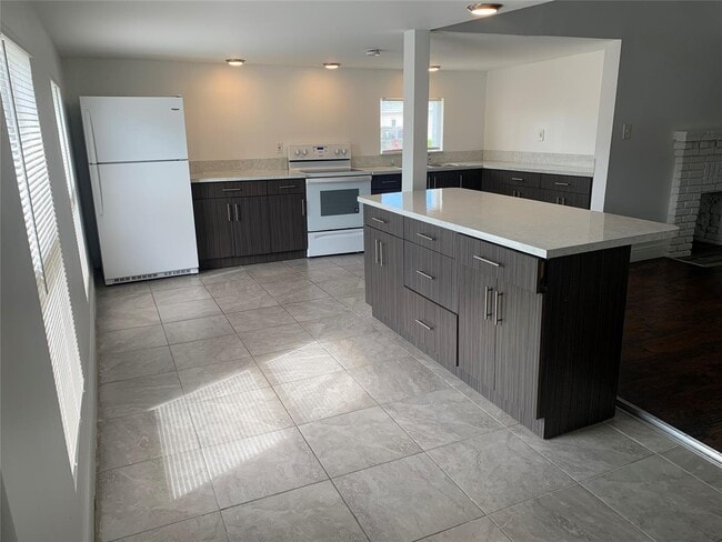 Foto del edificio - 2212 Division Ave