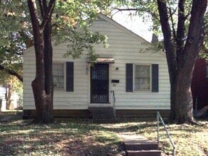 Building Photo - 1115 Euclid Ave