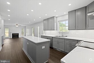 Building Photo - 4001 Mossy Bank Ln
