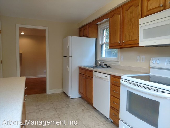 Foto del edificio - 3 br, 2.5 bath House - 1273 Cedar Blvd