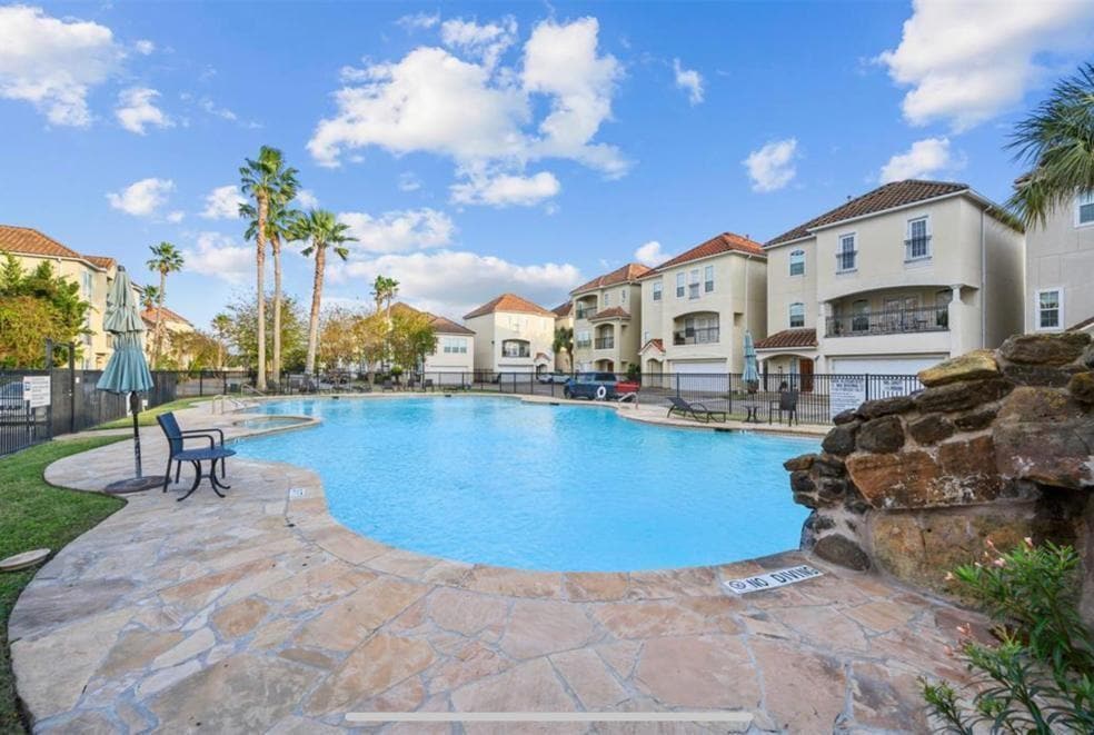 Foto principal - 7123 Windwater Pkwy N