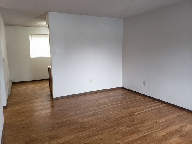 Sala de estar - 308 W C St