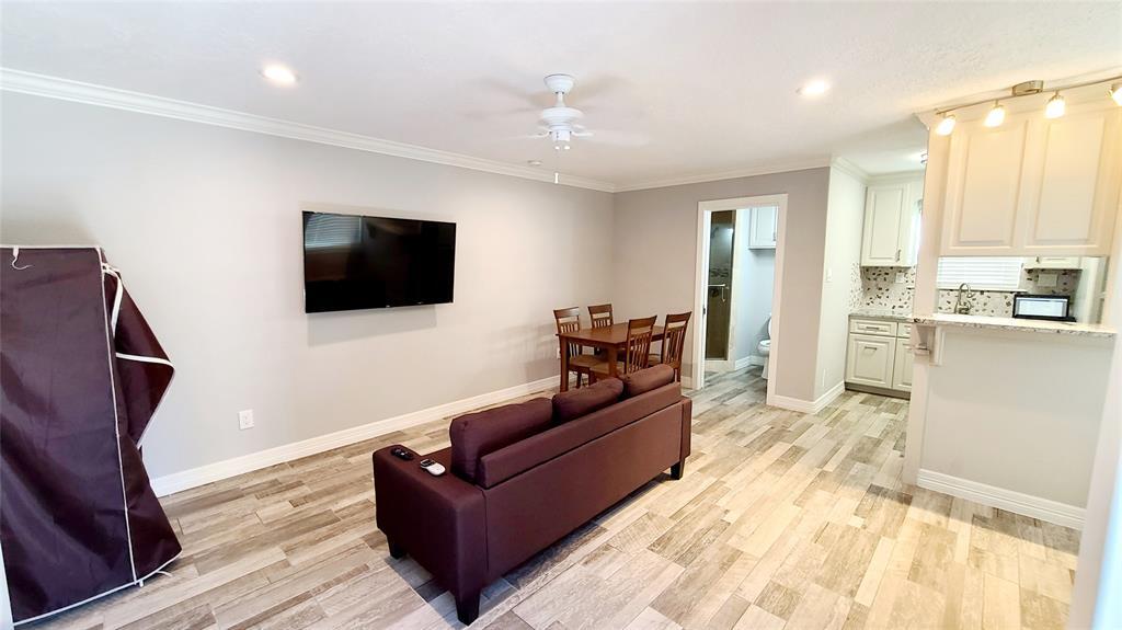 810 Milwaukee St Unit AStudio, Houston, TX 77009 Apartment for Rent