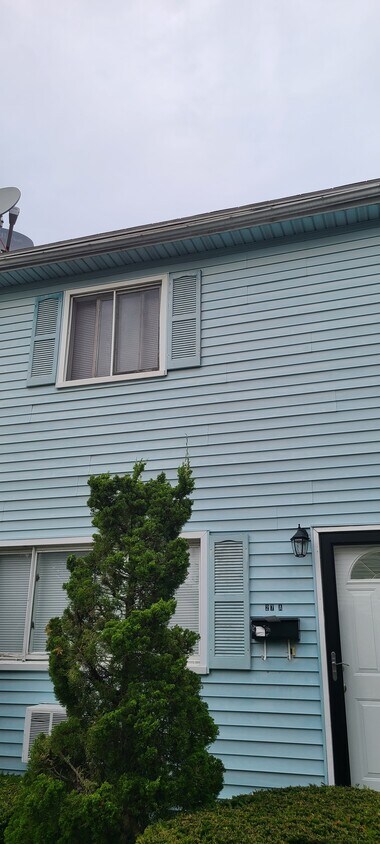 Primary Photo - 27 Van Buren Ave