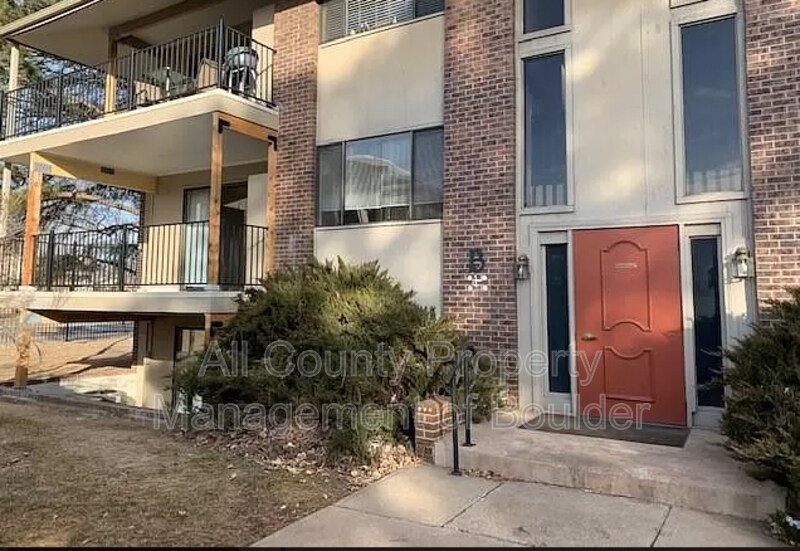 Primary Photo - 600 Manhattan Dr