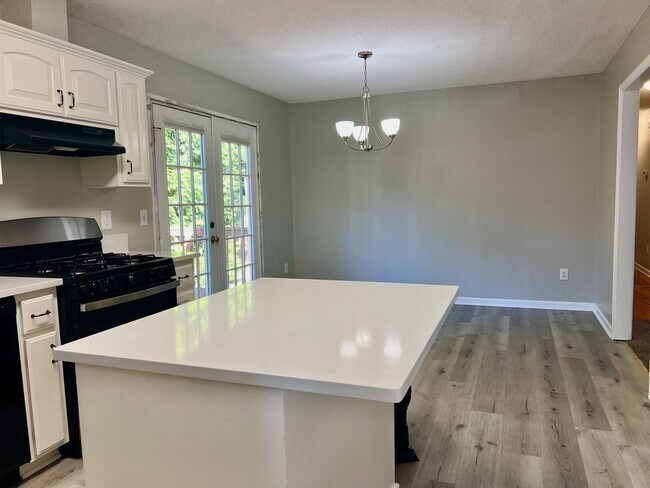 Building Photo - 301 Stargate Rd