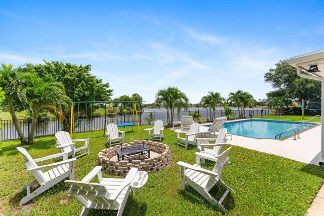 Building Photo - 12875 Guilford Cir