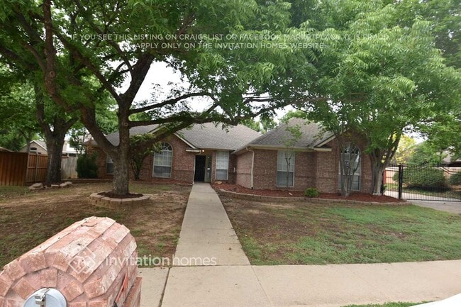 Building Photo - 1501 Hunter Ct